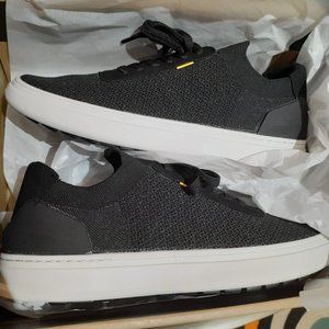 Casca Avro Knit shoes size 9